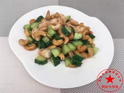 介紹幾個蝦做的催乳菜。坐月子應(yīng)該怎么吃？社旗月嫂培訓(xùn)哪家好？
